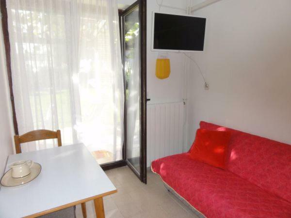 Nice And Cozy Apartment Ferry In Medulin Exteriér fotografie