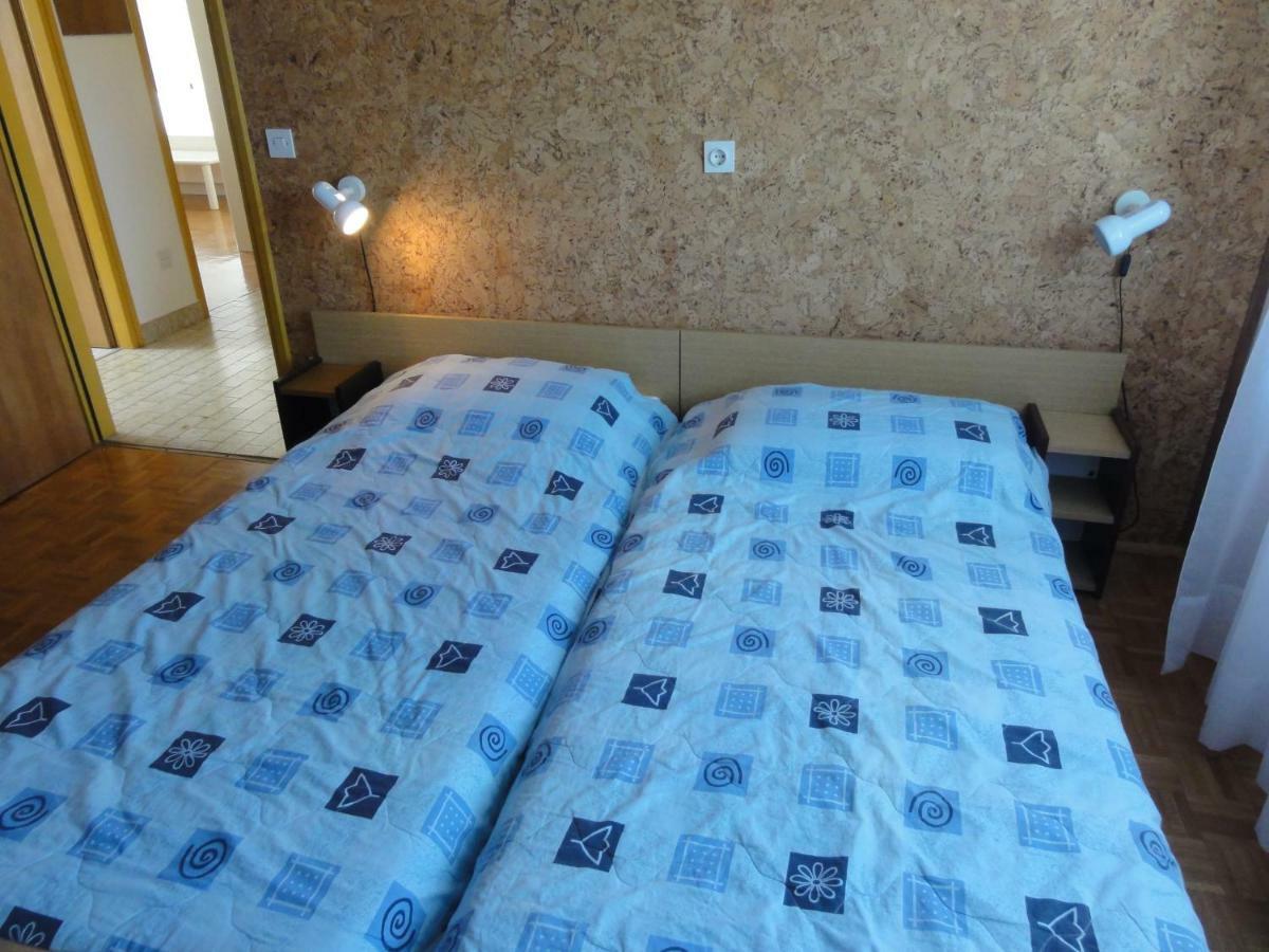 Nice And Cozy Apartment Ferry In Medulin Exteriér fotografie